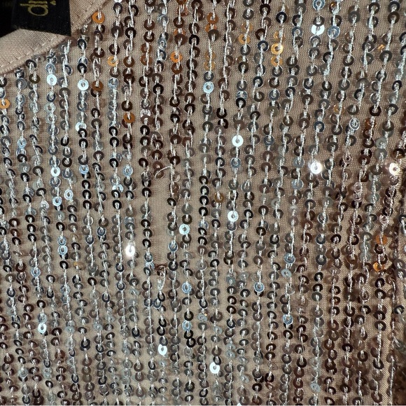 Elegant Sequin Mini Dress in Gold - Picture 10 of 12